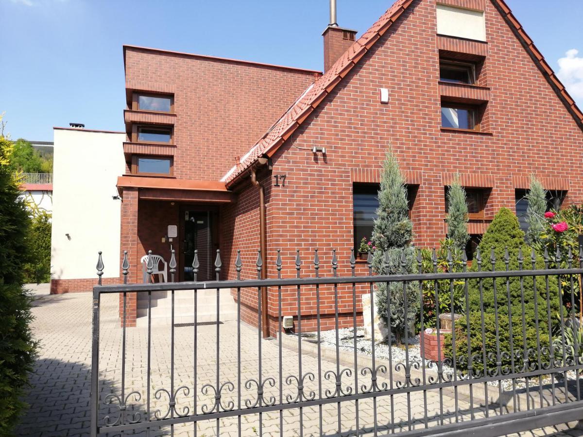 Pokoje Goscinne Z Prywatna Lazienka Dla Firm Gliwice Exterior photo