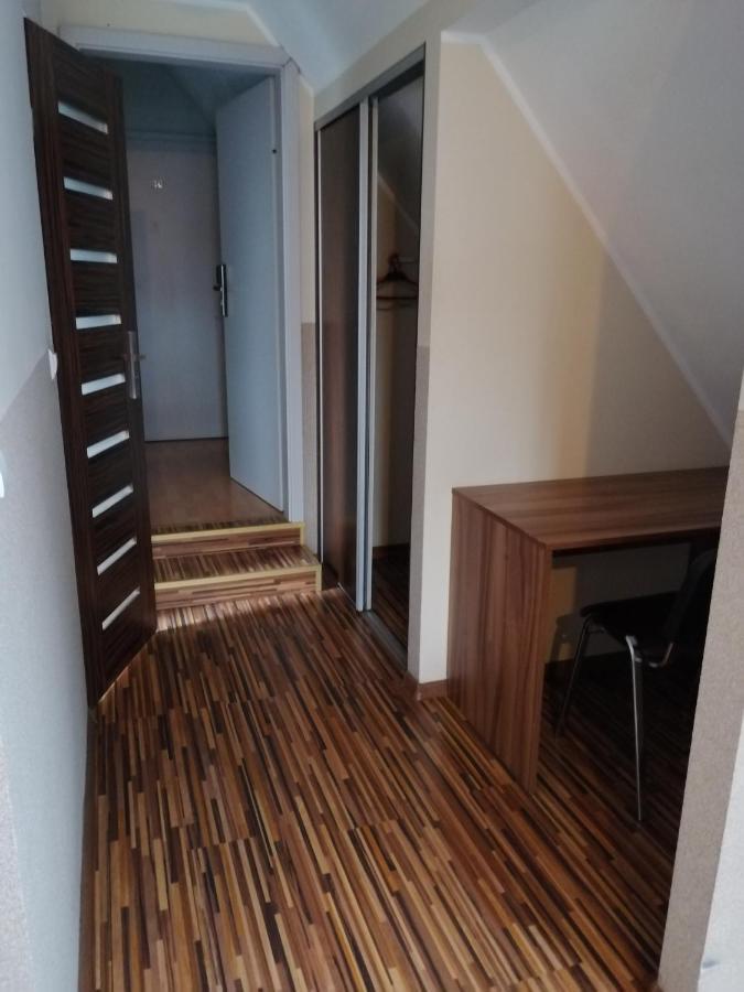 Pokoje Goscinne Z Prywatna Lazienka Dla Firm Gliwice Exterior photo